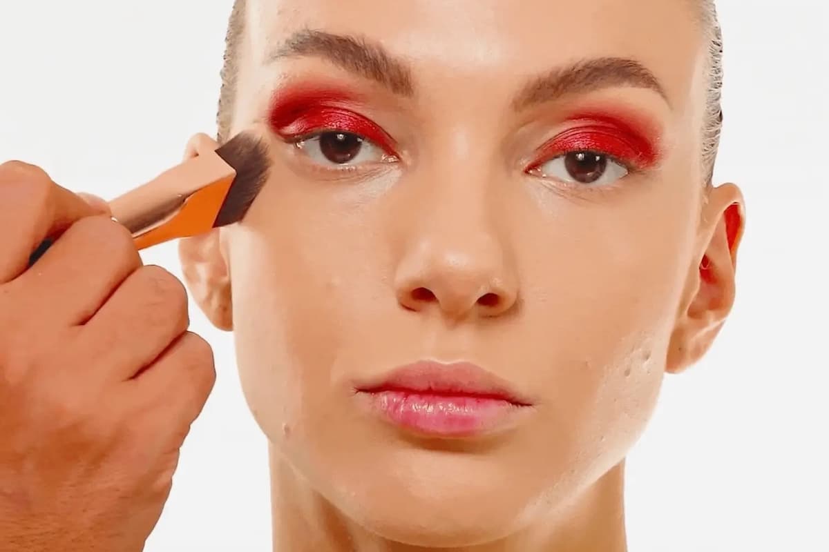 Soft, Seamless, Airbrushed: Meet the 967