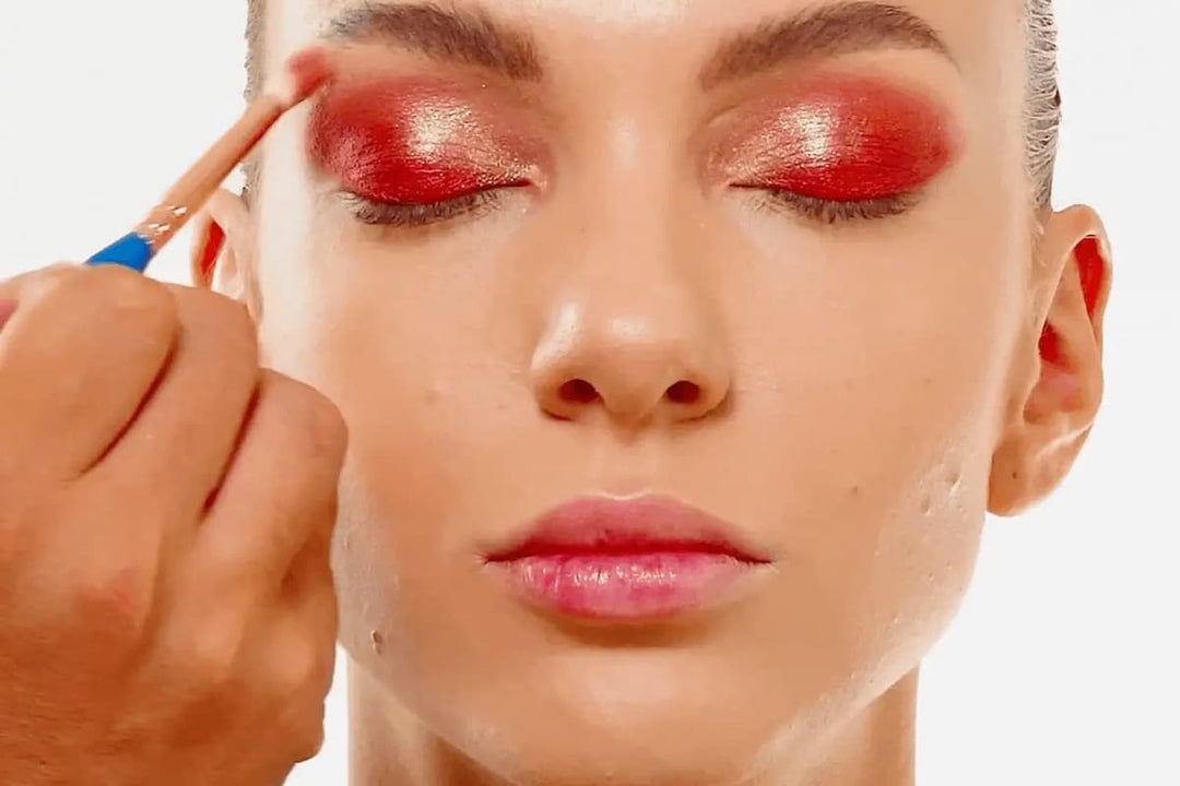 Precision Blending: Tips for Detailed Eye Looks