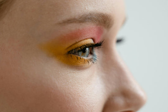 The Glow Up – Highlighter Tips for a Radiant Spring Look